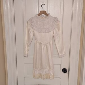 Vintage Madonna cream baptism/flower girl dress size 12